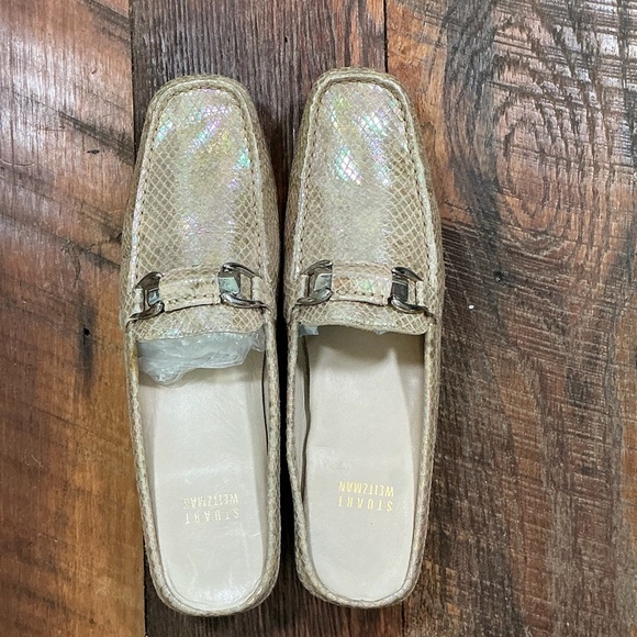 Stuart Weitzman Metallic Snakeskin Loafers with Silver Hardware Women’s size 7.5 - Picture 3 of 15
